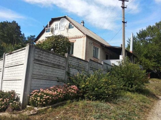 Двоповерховий будинок Богодухов