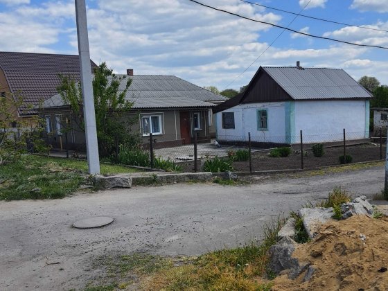 Продаю будинок район 4 школи Первомайськ