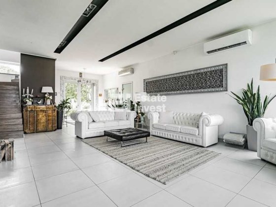 Продам будинок у смт. Коротич Коротич