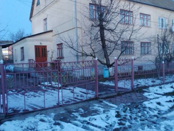 Продаю 2-х поверховий дім у м. Дунаівці Хмельницькоі області Дунаївці