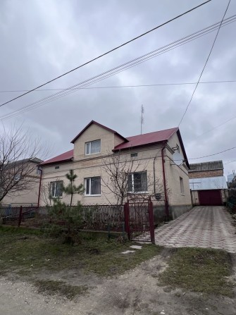 Продам власний будинок , готовий до життя , з меблями. - фото 1