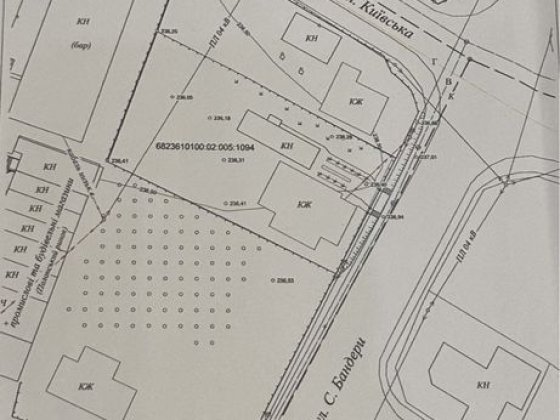 Продається будинок, при вїзді у центральний ринок м.Полонне Полонное