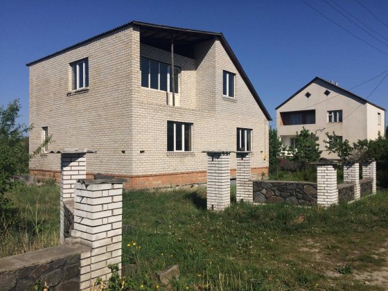 Продам будинок + земельна ділянка  14 соток Летичев