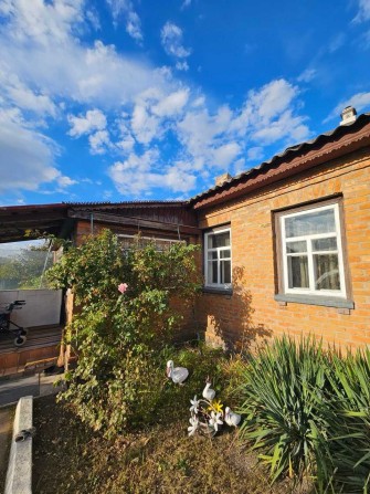 Продаж повноцінного будинку в центрі села Руська Поляна. - фото 1