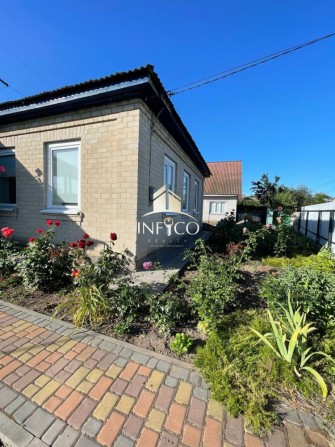 Будинок на продаж - фото 1