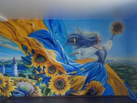 ПРОДАЖ трьох поверхового будинку !!! Золотоноша