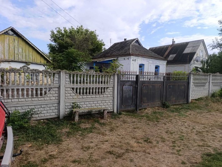 Продам дім в Звенигородке - фото 1