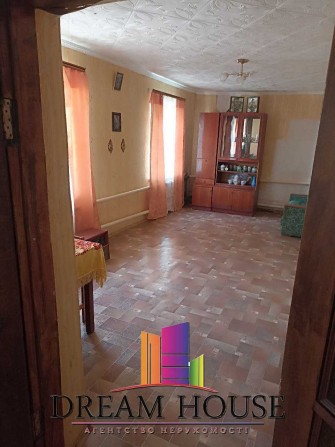 Продаж будинку в центрі м. Тальне - фото 1