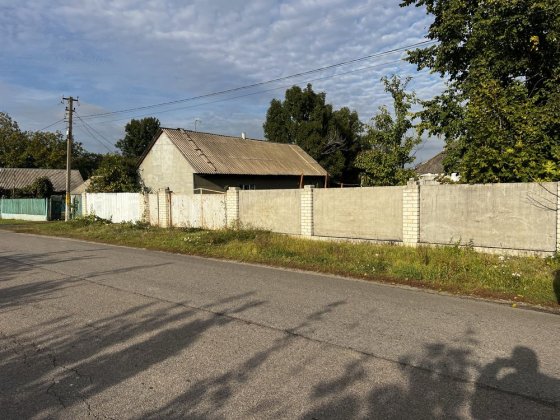 Продам дом с участком Лысянка