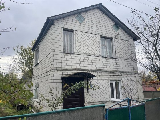 Двоповерховий будинок ! Ціна !!! Бахмач