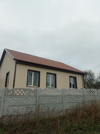 Новий будинок в передмісті Чернігова. Старий Білоус. Центр. - фото 1