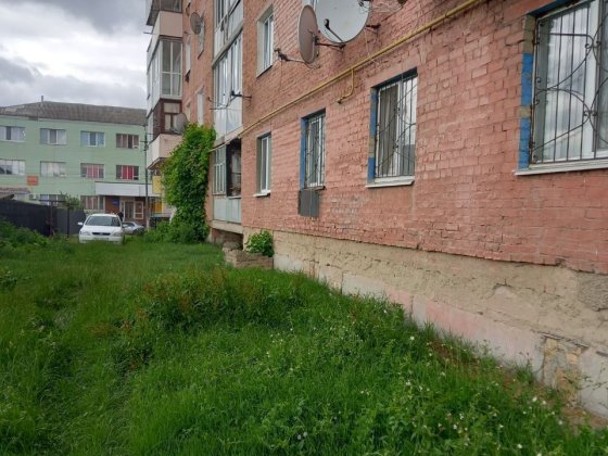 Продам квартиру в м. Борзна Борзна