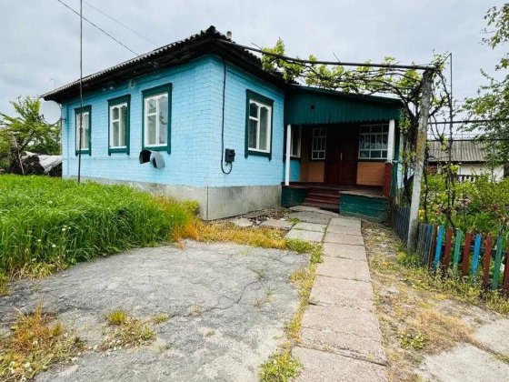 Продам частково мебльований будинок Борзна. ТОРГ!!! Борзна