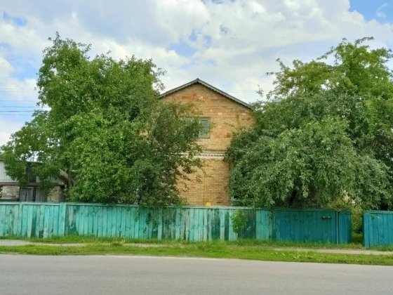 Продам 4 кімнатний будинок у місті Борзна Чернігівської області Борзна