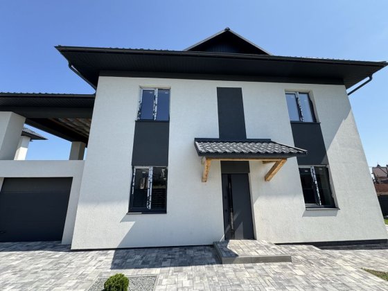 Продаеться Єлітний будинок в перевіреного забудовника Годилов