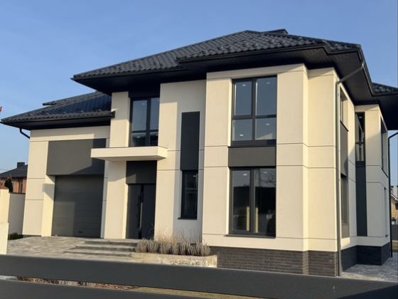 Новий будинок біля міста Годилов