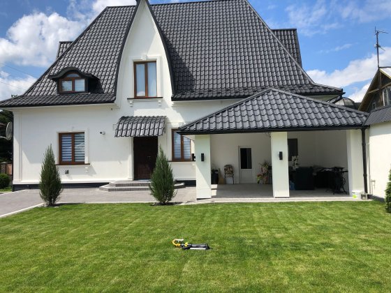 Будинок - центр. Можливе комерційне використання. Сторожинец