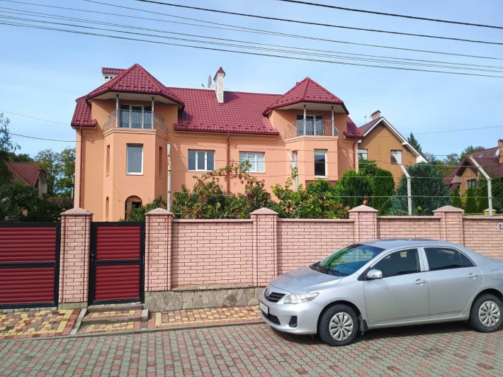 1/2 будинку по вул. Довженка в с. Годилів - фото 1