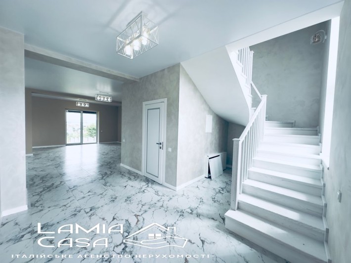 Продаж будинку з гарним ремонтом (8 хв Г. Майдану) Годилів - фото 1