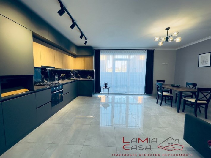 Продаж таунхауса з авторським ремонтом . Кучурів. 5 хв від Г. Майдану - фото 1