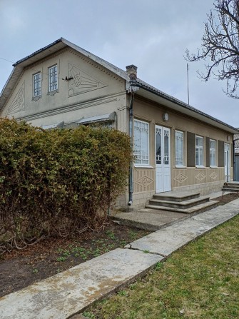 Продається будинок м. Новоселиця - фото 1