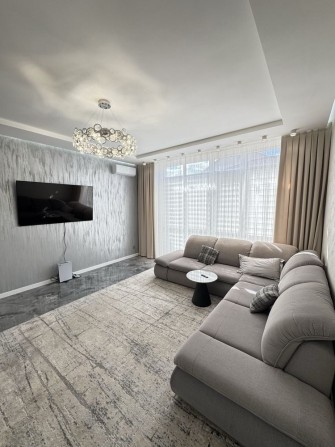 Продаж шикарного тауна в Коровії можна з розтермінуванням - фото 1