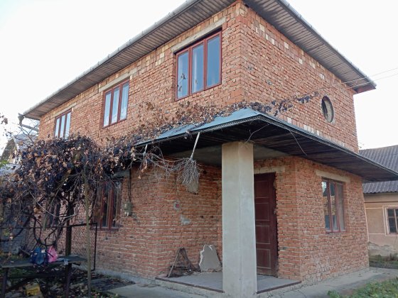 Господарство м. Вашківці центр,  Вижницький район Чернівецька область Вашковцы