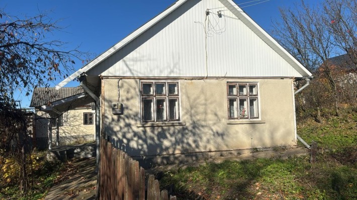 Продається: житловий будинок в селищі Глибока, Чернівецької області . - фото 1