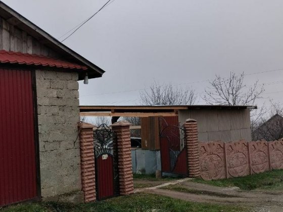 СМТ Глибока Продаеться Будинок. Глибока