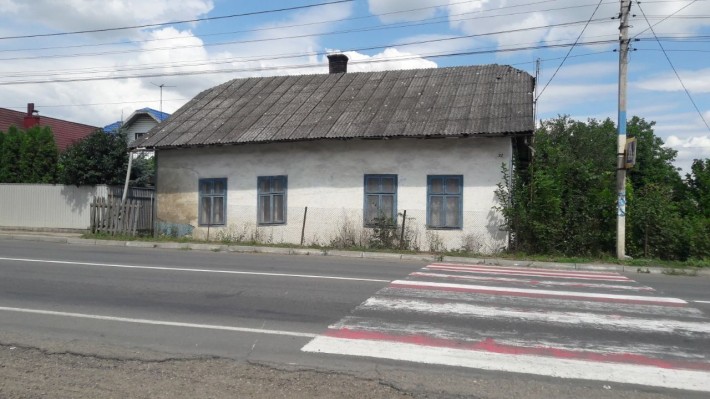 Продам будинок попри центральну дорогу - фото 1