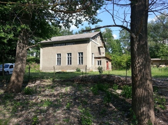 Продам приміщення, земля приватизована. торг - фото 1