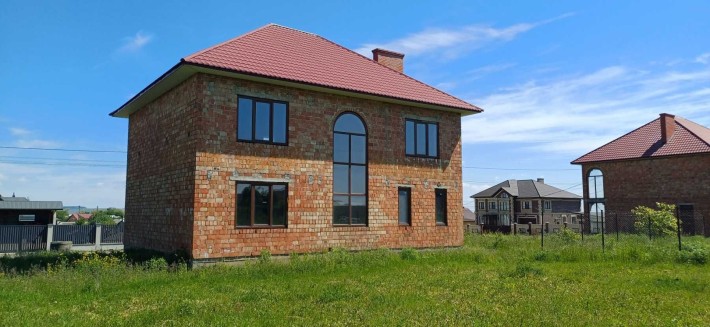 Будинок в Остриці - фото 1