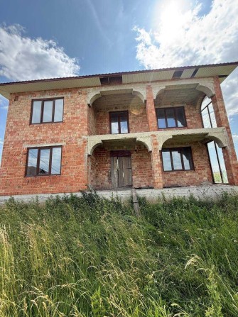 Продаж недобудованого будинку в Остриці - фото 1