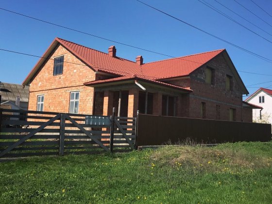 Продається  будинок /господарство село Рідківці Редковцы