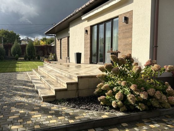 Продам будинок на Великому Лузі Владимирское