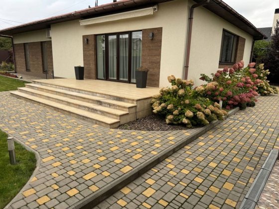 Домоволодіння на Великому Лузі Владимирское