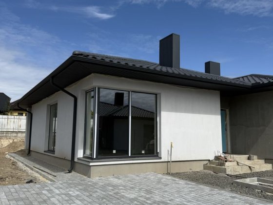 Продаж елітного будинку поруч з лісом Забороль