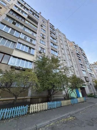 Продаж 1-к квартири вул. Княжий Затон 17б - фото 1
