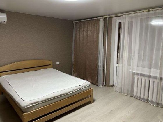 Продаж 1-к квартири вул. Амвросія Бучми 6в Киев