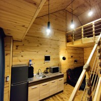 Подобово квартира, затишний дворівневий номер Павлоград