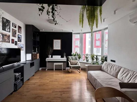 Продаж 1-кімнатної квартири по вул. Каховська, 62 в ЖК Каховська Київ