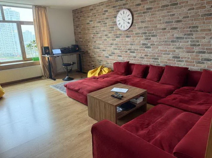 Продаж 4-к квартири Дніпровська набережна 26 - фото 1