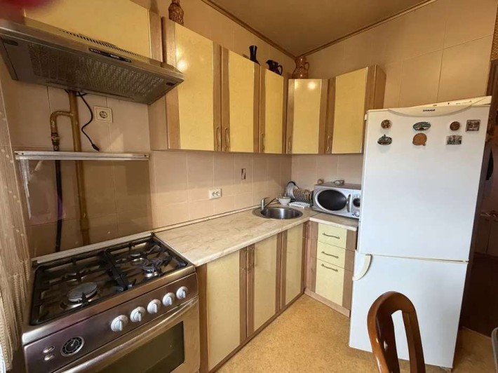 Продаж 3-к квартири вул. Прирічна 17г Оболонський район - фото 1