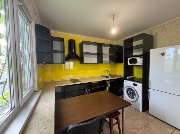 Будинок поруч з Бцчанським парком - фото 1