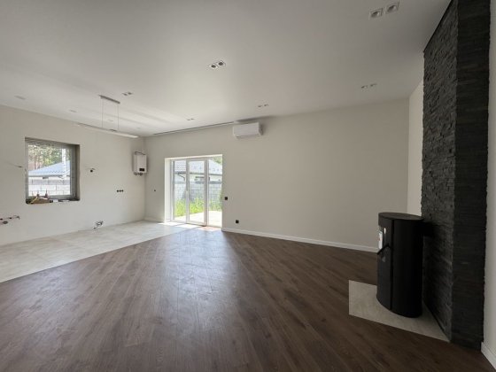 Будинок з новим ремонтом Буча