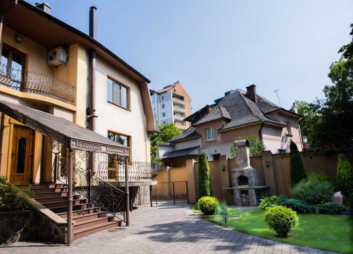 Особняк у парку ШЕВЧЕНКА - фото 1