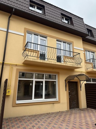 Таунхаус в центрі Вишневого / газ / підходить під державні програми - фото 1