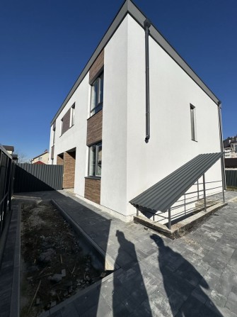 Дуплекс в центрі міста Буча . Всі центральні комунікації ! - фото 1