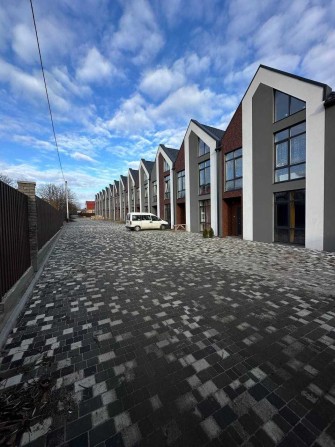 Продам Чудовий Таунхаус в Місті Буча. Гарна та Затишна Локація. Без % - фото 1