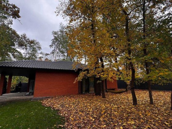 Будинок в Бучі поруч з парком Буча